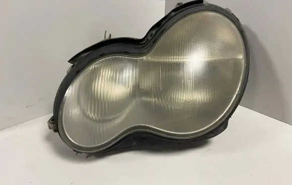 Mercedes-Benz C W203 Headlight/headlamp A2038201161 0301166271 1307329072