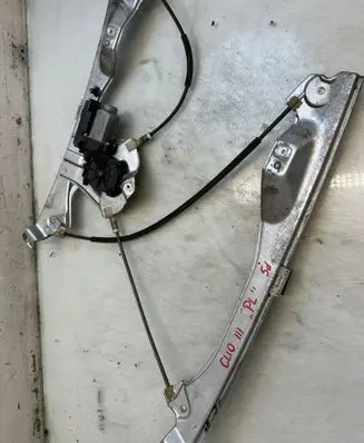 Renault Clio III Front door window regulator with motor 132123