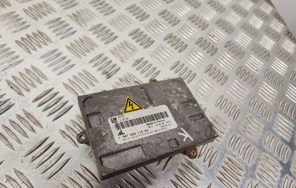 Opel Zafira B Headlight ballast module Xenon 13153357