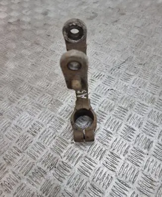 Audi A5 Sportback 8TA Lower shock absorber bracket 8k0413L