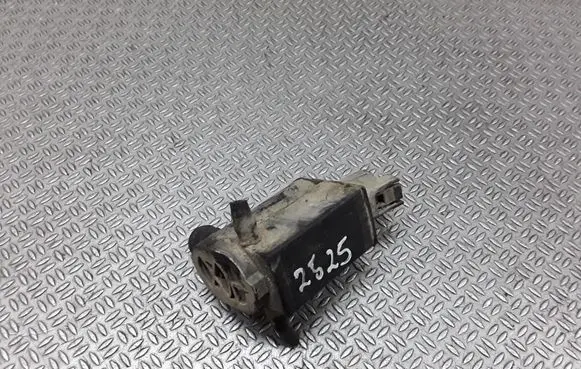 Hyundai Santa Fe Windscreen/windshield washer pump