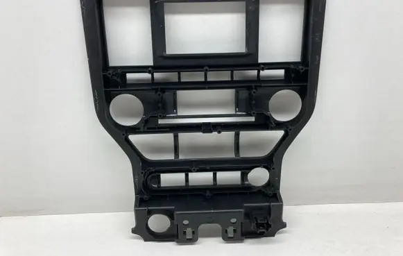 Ford Mustang VI Radio/GPS head unit trim 64233M