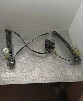 Alfa Romeo Mito Front door window regulator with motor 505155890 3891047 201825