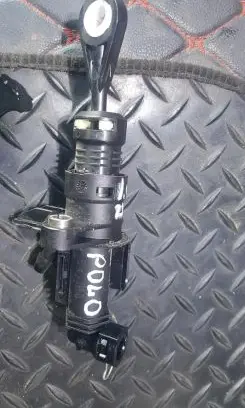 Volkswagen Polo VI Clutch slave cylinder 2Q0721388