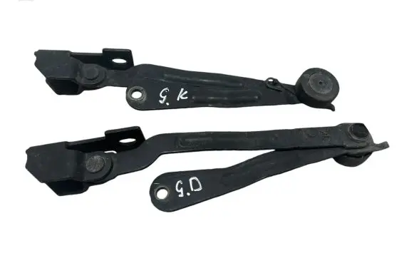 Volvo XC90 Tailgate hinge 30674751 30674750