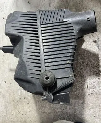 Renault Scenic II - Grand scenic II Air filter box 8200176559