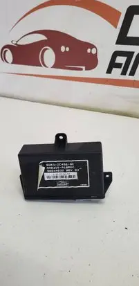 Jaguar XF X250 Hand brake control module 8W832C496AC 90044032 AA0315A100AC