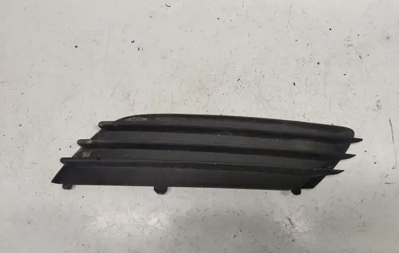 Opel Astra H Front bumper lower grill