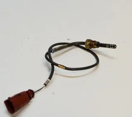 Audi A3 S3 8P Oil temperature sensor 03G906088K
