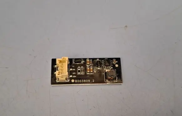 BMW X3 F25 LED ballast control module B0038092 63217217311 7217311