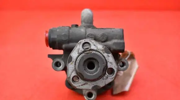 Volkswagen Bora Power steering pump 1J0422154B