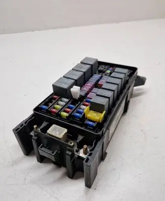 KIA Sorento Fuse box set 911603E070 10041101096