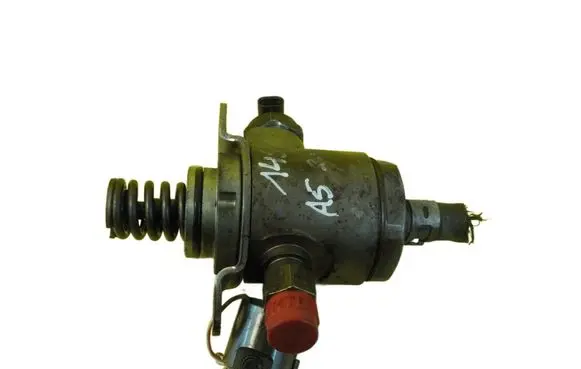 Audi A5 8T 8F Fuel line/pipe/hose 06J127025C