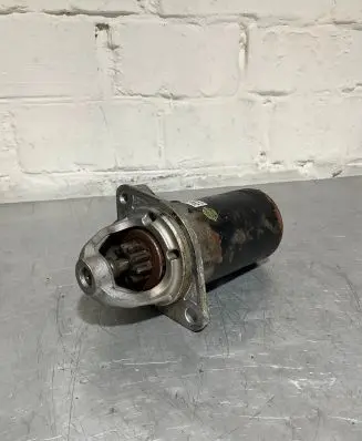 BMW 5 F10 F11 Starter motor 7631558 SR0492X