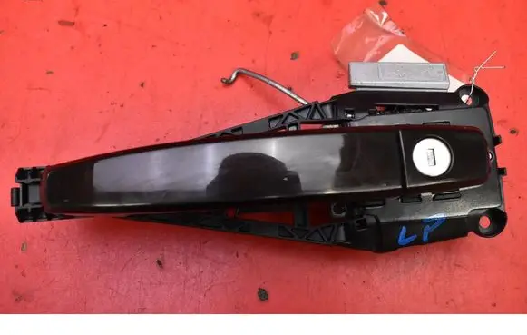 Opel Zafira C Front door exterior handle 13577484