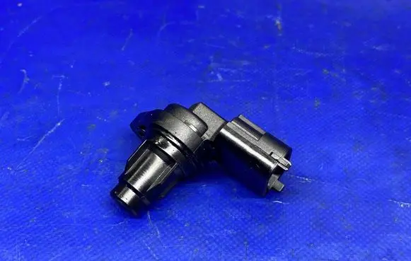 KIA Sportage Camshaft position sensor 39300-2A000 9024040002 2844828