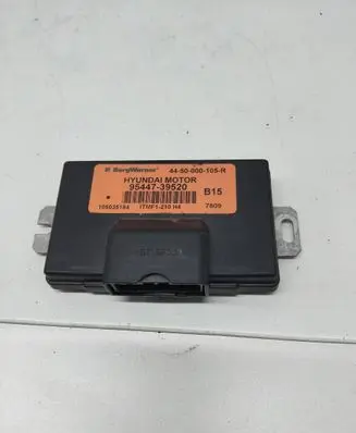 Hyundai Santa Fe Gearbox control unit/module 9544739520 105035184 4450000105R