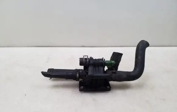 Ford Focus C-MAX Thermostat 9647768980