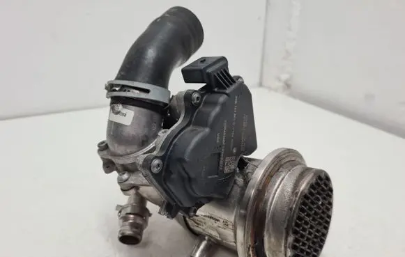Skoda Fabia Mk3 (NJ) EGR valve cooler 04B131512D 04B131501D