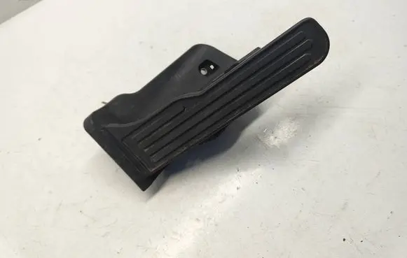 Chevrolet Camaro Accelerator throttle pedal 23390863