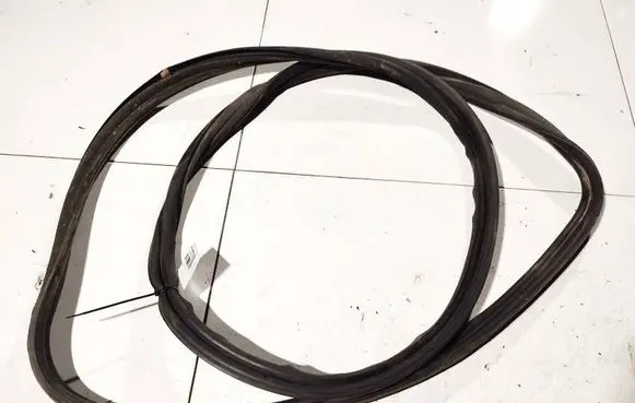 Rubber seal rear door