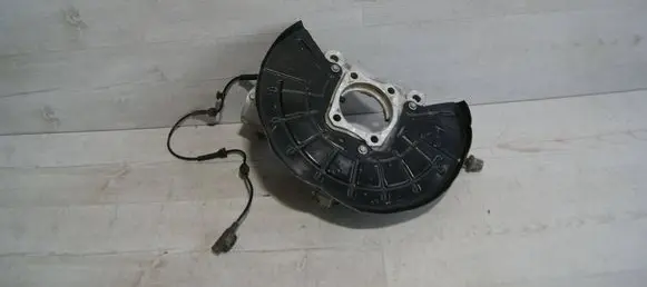 Jeep Cherokee Front wheel hub spindle knuckle 04877826AC 140200759