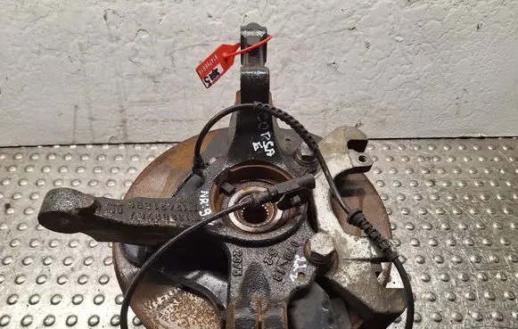 Opel Corsa E Front wheel hub spindle knuckle S14766914 13388767
