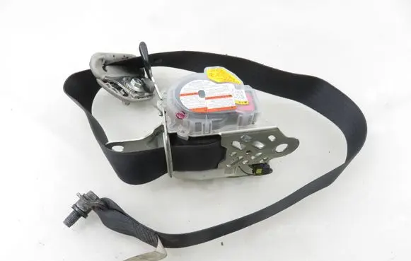 Suzuki Swift I Front seatbelt 8494063J1