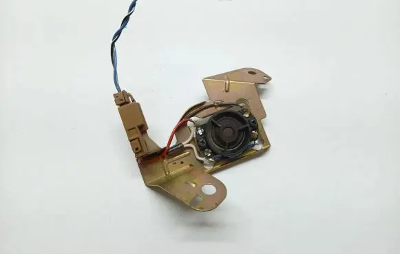 Nissan X-Trail T30 Panel speaker 28149-8H300