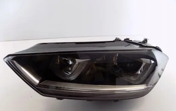 Volkswagen Golf Sportsvan Headlight/headlamp
