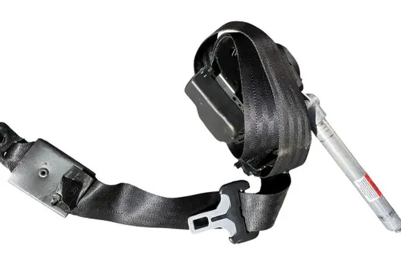 Volvo XC90 Middle seatbelt (rear) 30642898