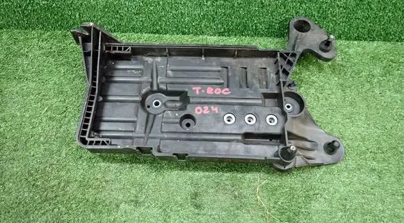 Volkswagen T-Roc Battery tray 5Q0915331K