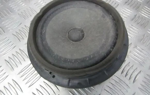 Suzuki Swift I Front door speaker