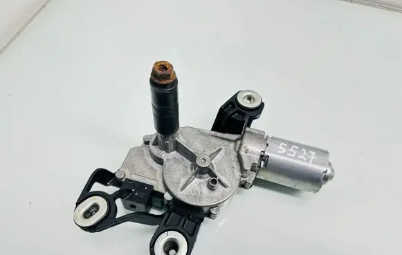 Volkswagen Touran II Rear window wiper motor 0390201216 5K6955711B