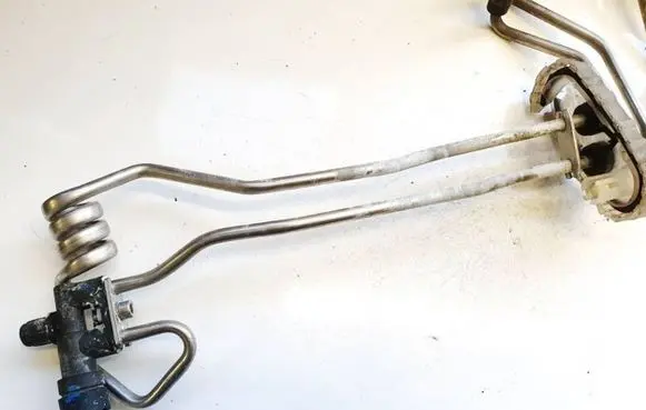 Mercedes-Benz S W221 Engine coolant pipe/hose 1408300384