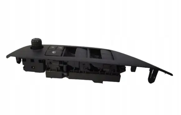 Toyota Yaris XP210 Electric window control switch 840400D020