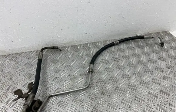 BMW 5 E60 E61 Power steering hose/pipe/line 6770431