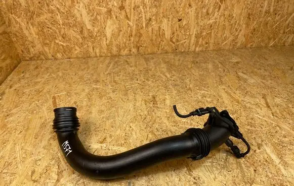 BMW 3 F30 F35 F31 Intercooler hose/pipe 8601683