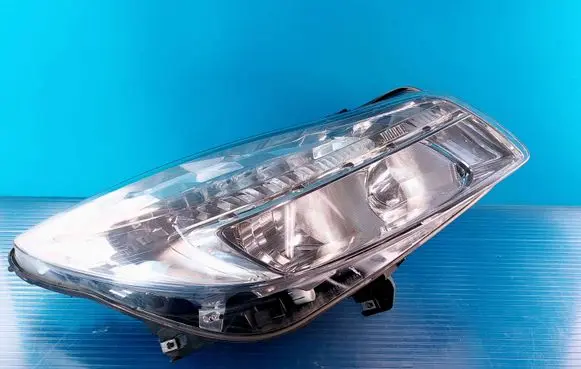 Opel Insignia A Headlight/headlamp 1LJ00963004