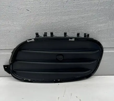 Mercedes-Benz GLA W156 Front bumper lower grill A1568856800