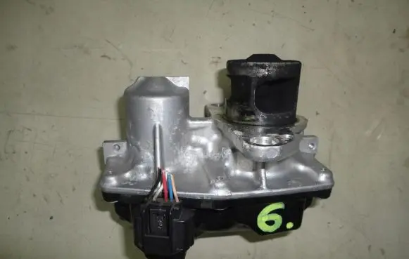 Nissan X-Trail T32 EGR valve 147109816R