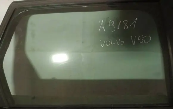 Volvo V50 Rear door window glass as2