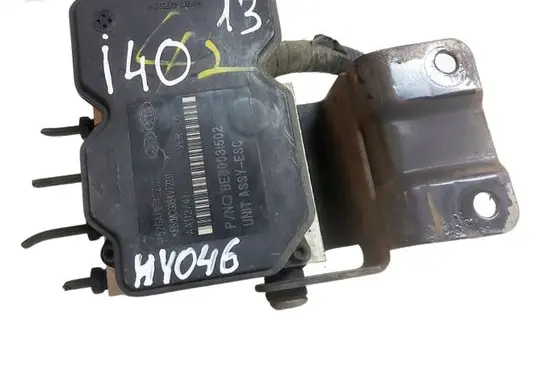 Hyundai i40 ABS Pump 589203Z910