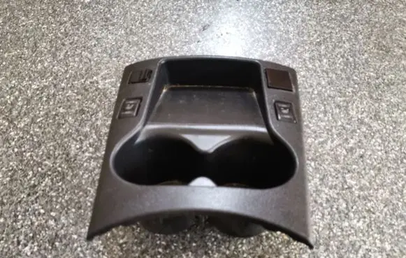 Cup holder front