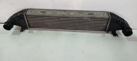 Mercedes-Benz E W212 Intercooler radiator A2045000100