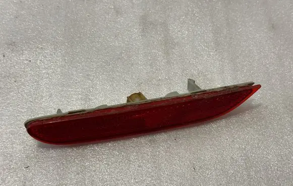 Nissan Juke I F15 Rear tail light reflector 25023005 3314207
