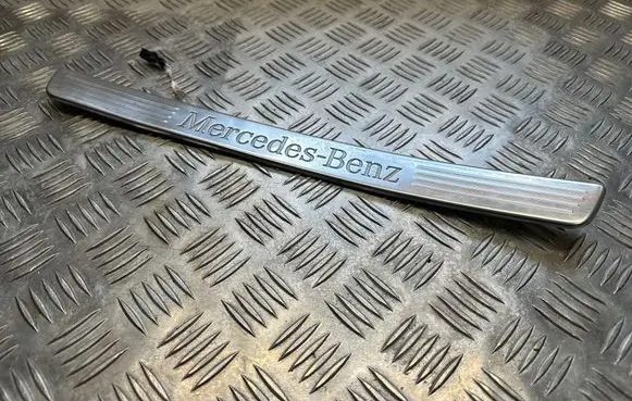 Mercedes-Benz GLE (W166 - C292) Front sill trim cover A1666809500 A1666809001