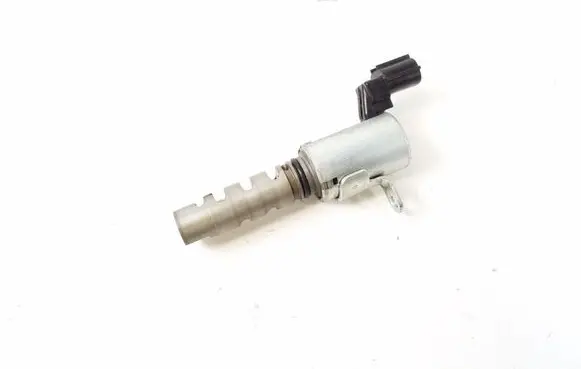 Lexus GS 300 350 430 450H Valve 