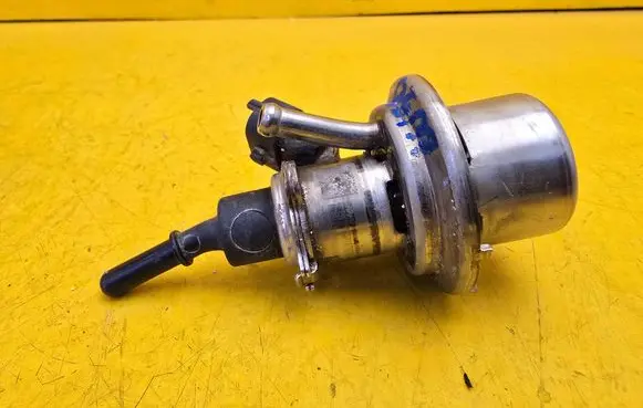 Mercedes-Benz C W205 AdBlue injector A0004901113