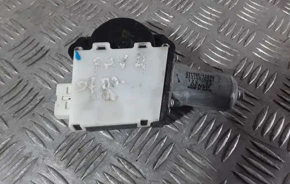 Toyota RAV 4 (XA30) Sunroof motor/actuator 47170110040 2331000281